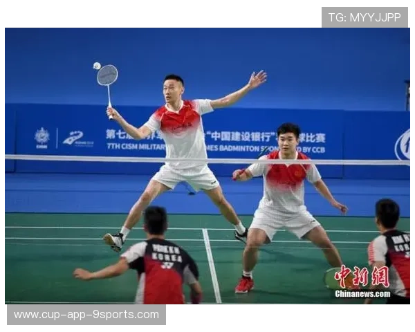 羽毛球“网口扑杀”成当晚最惊艳瞬间